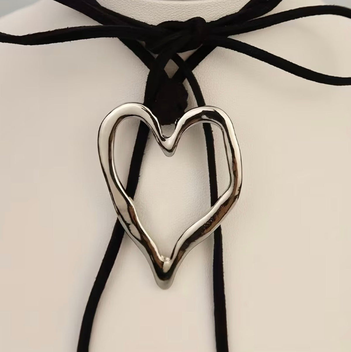 Collar Chocker Con Dije Corazón - Nubena